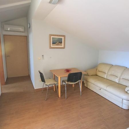 Apartment Ana Vodice Luaran gambar