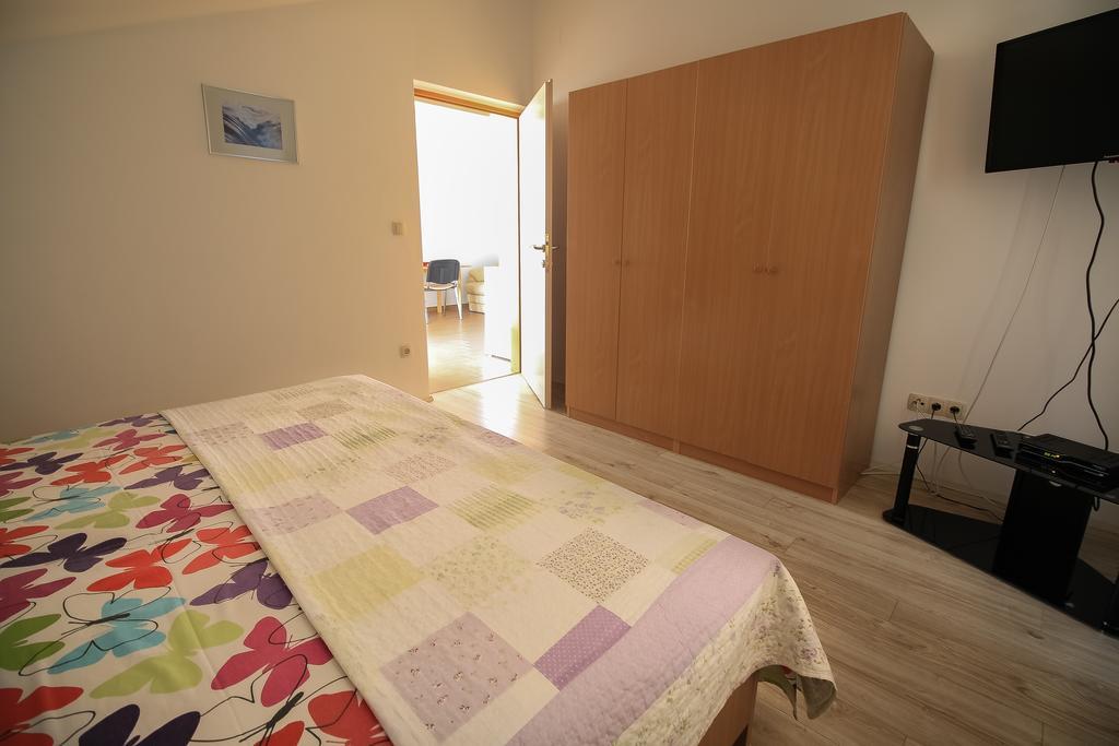 Apartment Ana Vodice Luaran gambar