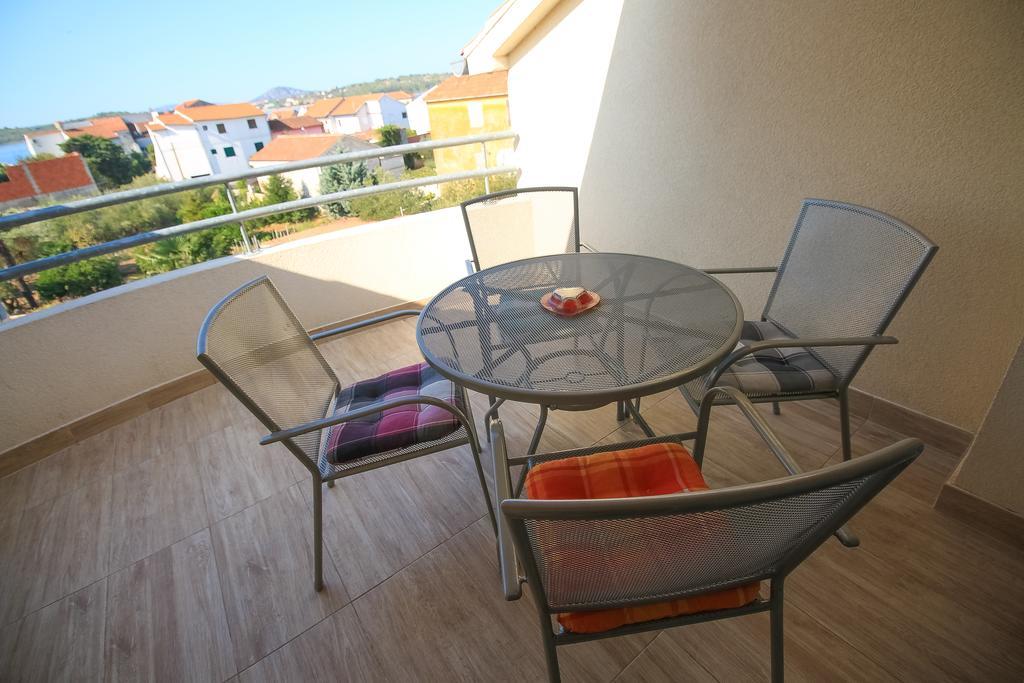 Apartment Ana Vodice Luaran gambar