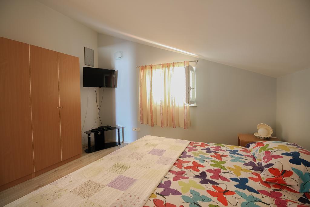 Apartment Ana Vodice Luaran gambar